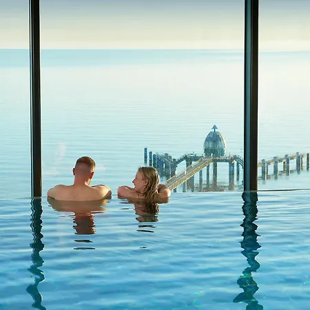 アパート First Lands End