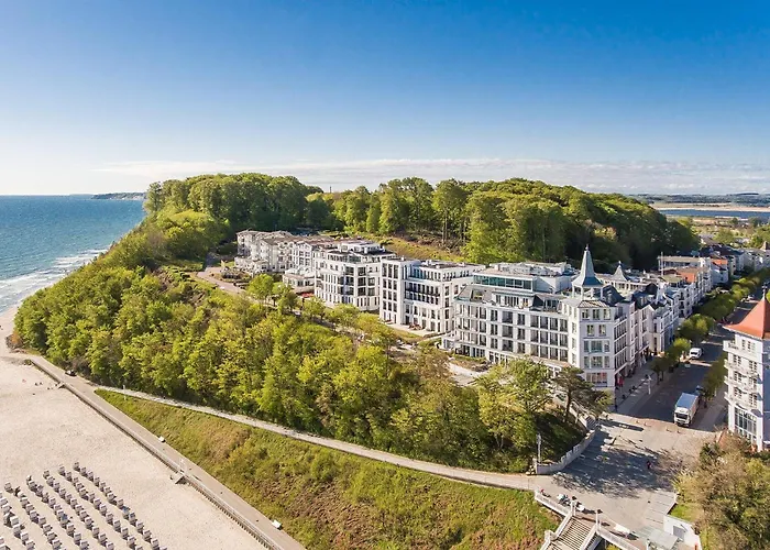 Apartment First Lands End *